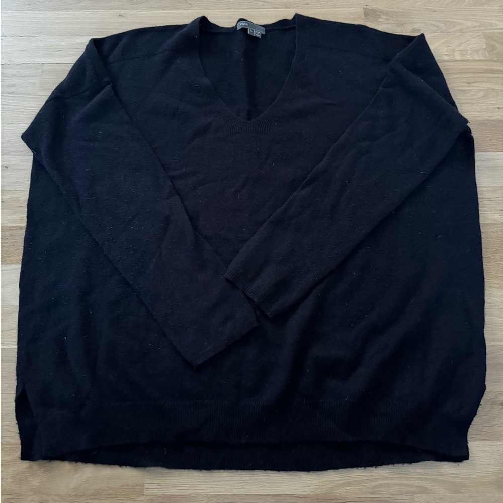 Vince cashmere sweater. Navy blue. Oversized. Size large
